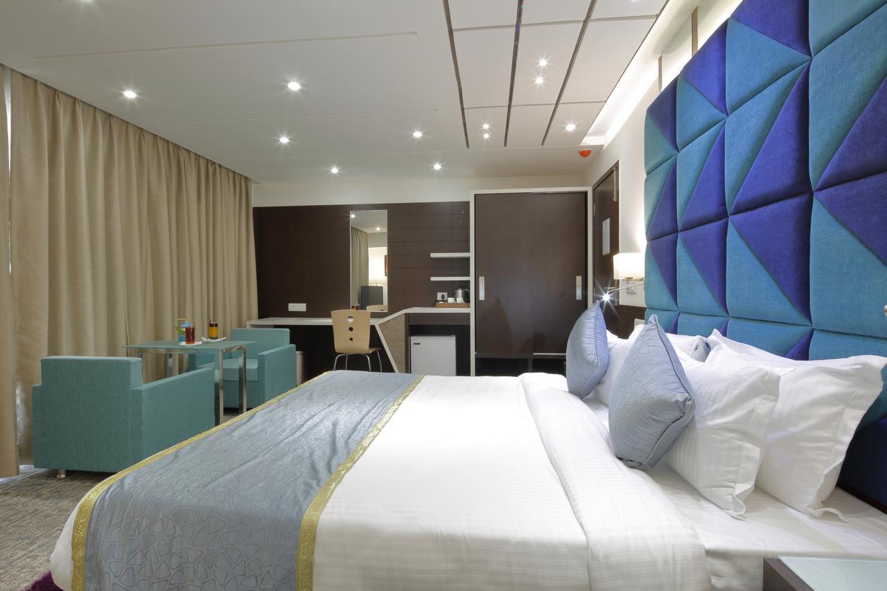 Hotel Pragati The Grand Ahmedabad Ngoại thất bức ảnh